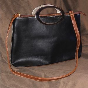Cute black & tan shoulder bag 💼